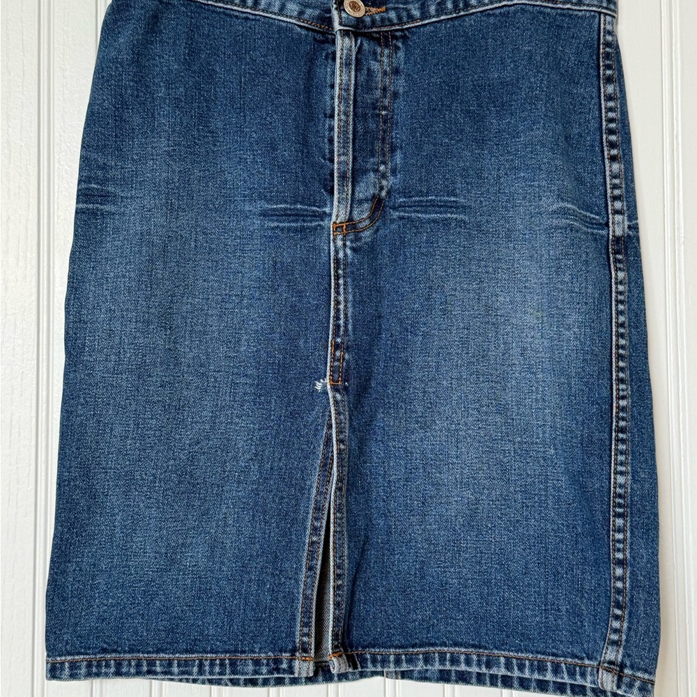 Earl Jeans pencil skirt knee length medium size.